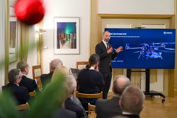 Esittelytilaisuus Latvian suurlähetystössä Suomessa.